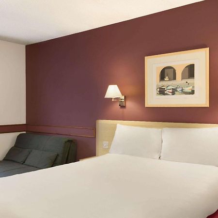 Days Inn Hotel Bradford - Leeds Брайтхаус Экстерьер фото