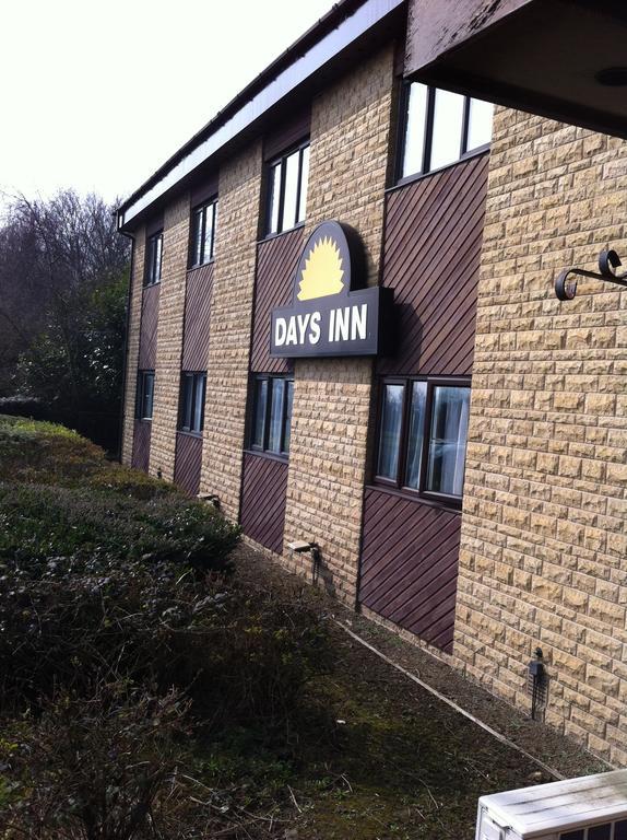 Days Inn Hotel Bradford - Leeds Брайтхаус Экстерьер фото